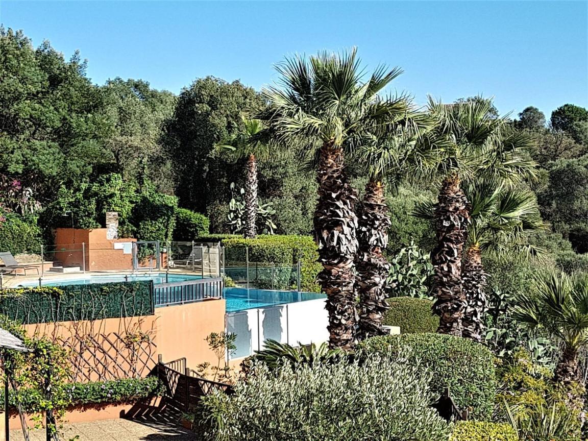 Superbe Duplex 35M2 Vue Mer Avec Piscine Bormes-les-Mimosas Exterior foto