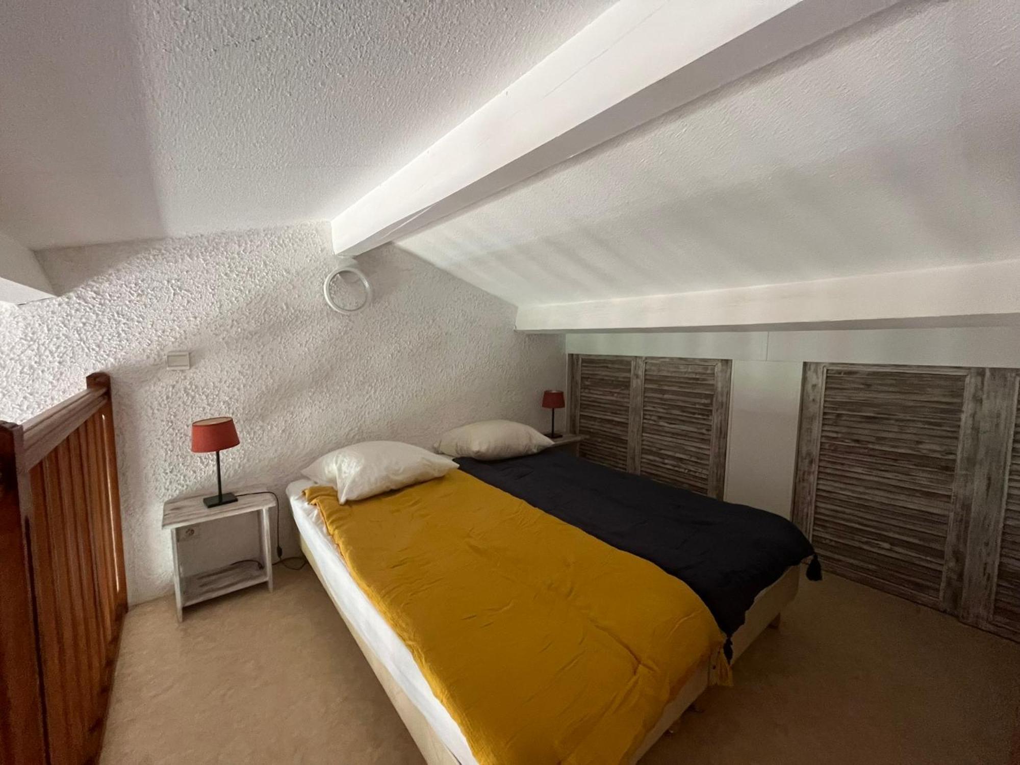 Superbe Duplex 35M2 Vue Mer Avec Piscine Bormes-les-Mimosas Exterior foto